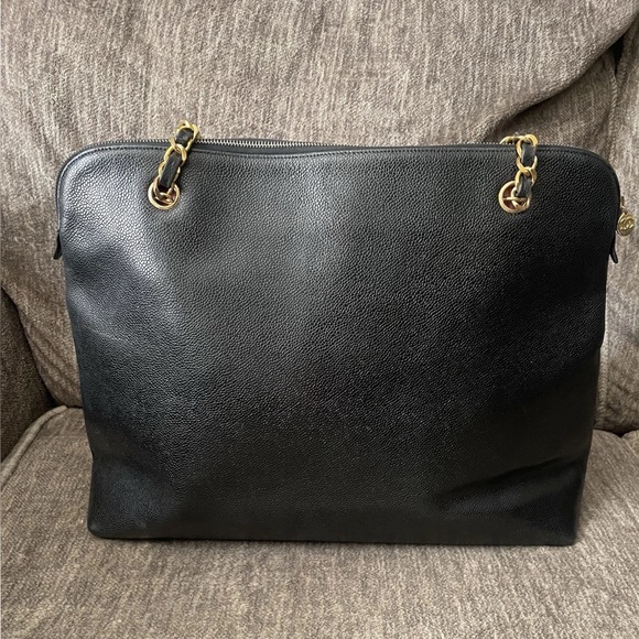 Chanel large CC tote bag caviar leather - Picture 2 of 11